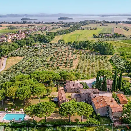 Apartment Awesome In Tuoro sul Trasimeno